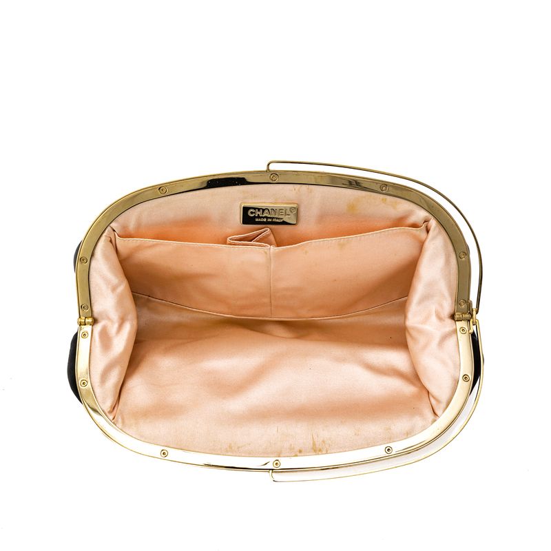 Clutch-Chanel-Cetim-Preto