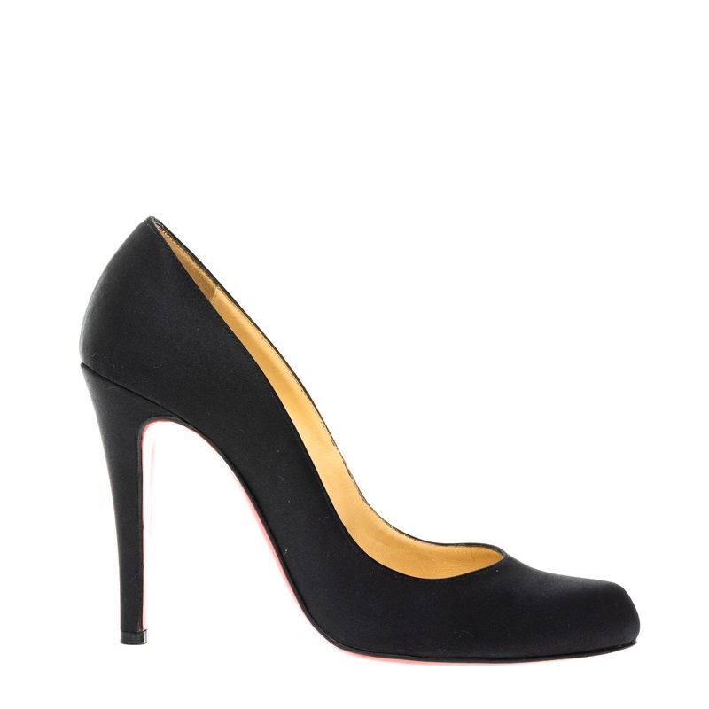 69361-Scarpin-Christian-Louboutin-Cetim-Preto-1