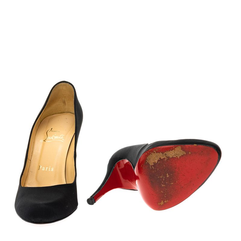 69361-Scarpin-Christian-Louboutin-Cetim-Preto-5