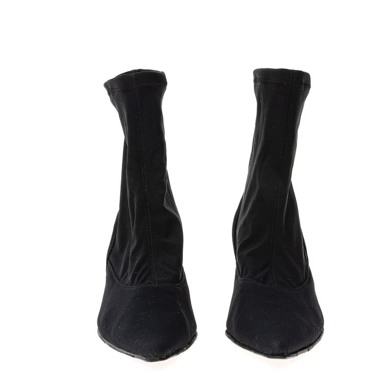 Bota-Adrienne-Vitadinni-Bico-Fino-Preta