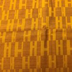 Lenco-Hermes-Seda-e-La-Padronagem-H-Laranja-