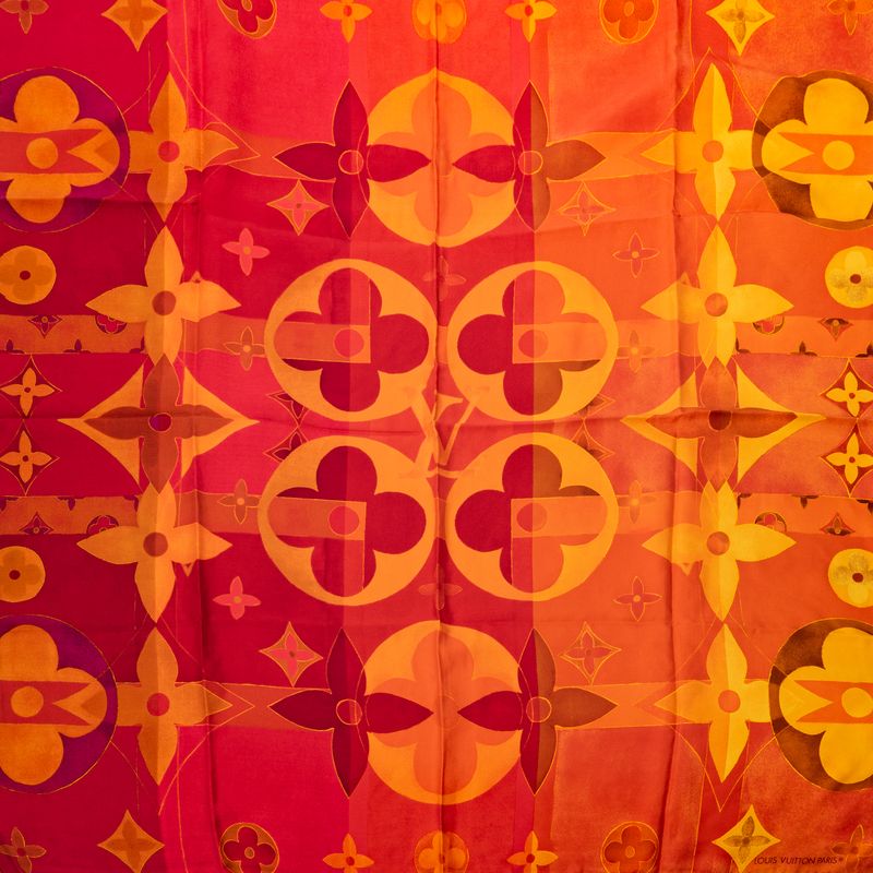 Lenco-Louis-Vuitton-Seda-Laranja-e-Rosa-