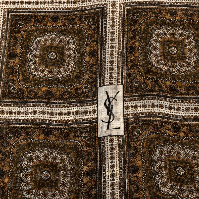 Xale-Saint-Laurent-Estampa-Tapecaria-Vermelho