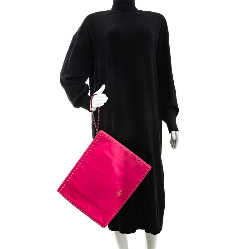 Clutch-Valentino-Garavani-Rockstud-Pink