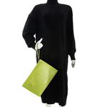 Clutch-Valentino-Garavani-Rockstud-Verde