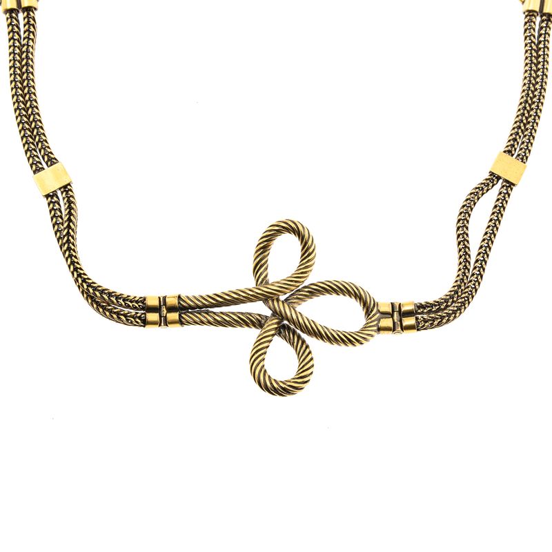 Gargantilha-Chrisitian-Dior-Dourada-Corrente-Trancada