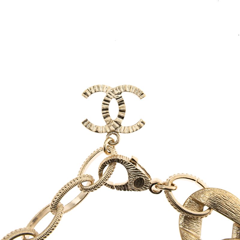 Pulseira-Chanel-Corrente-Dourada-Coracao-Pedrarias