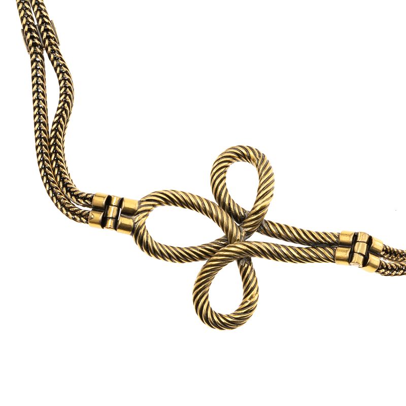 Gargantilha-Chrisitian-Dior-Dourada-Corrente-Trancada