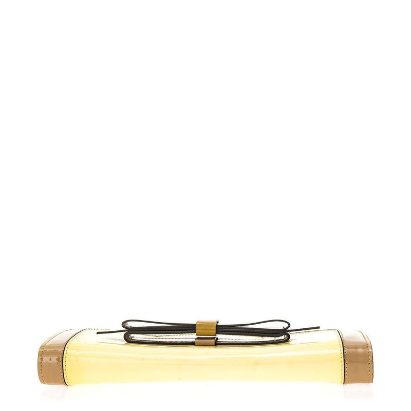 Clutch-Valentino-Garavani-Verniz-Creme-e-Bege