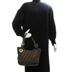 Bolsa-Fendi-Tote-Zucca