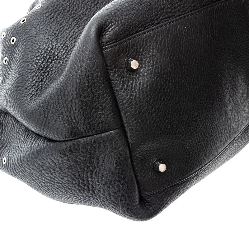 Bolsa-Burberry-Couro-Preto-e-Tachas