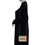 Clutch-Anya-Hindmarch-Metal-e-Estampa