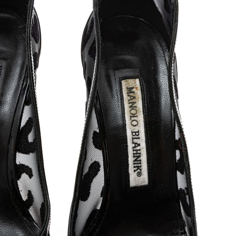 Scarpin-Manolo-Blahnik-Tela-Animal-Print-Preto
