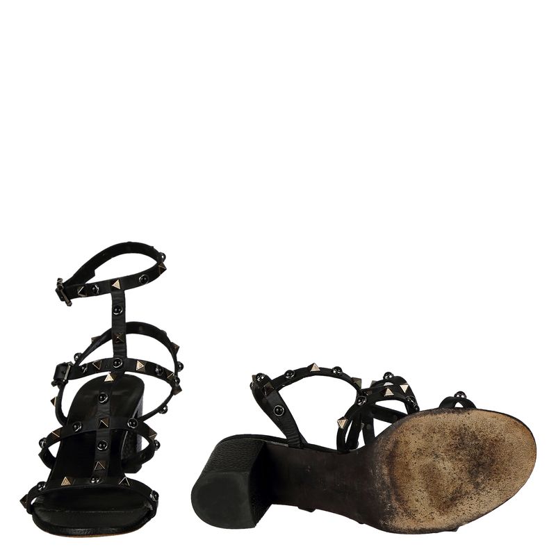 Sandalia-Valentino-Rockstud-Couro-Preto