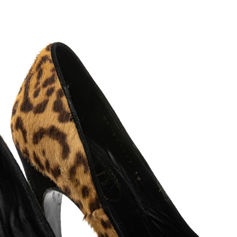 Sapato-de-Salto-Saint-Laurent-Pelos-Animal-Print