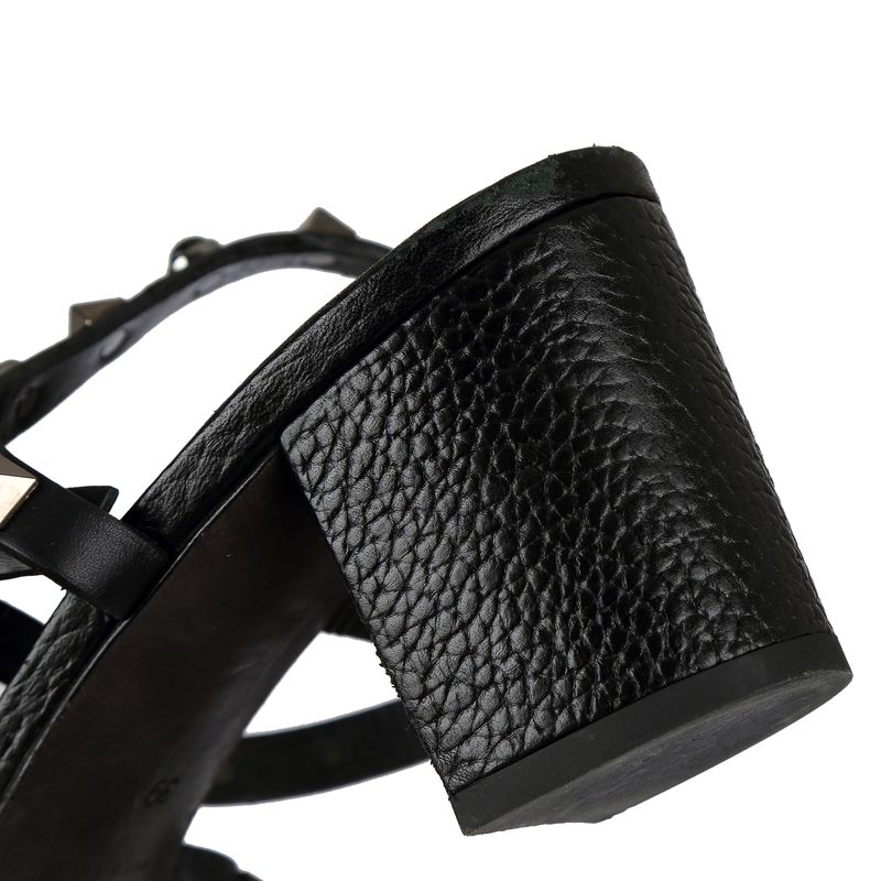 Sandalia-Valentino-Rockstud-Couro-Preto