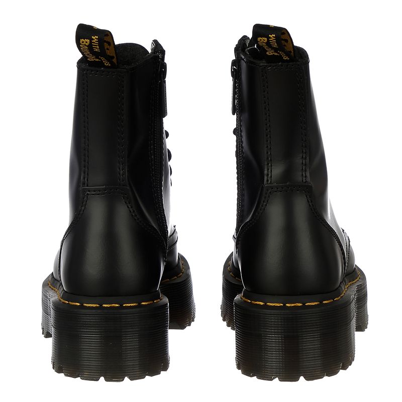 Bota-Dr-Martens-Solado-Chunky-e-Couro-Preto-