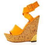 Anabela-Louis-Vuitton-Cortica-e-Verniz-Laranja