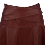 Saia-Lilly-Sarti-Couro-Bordo