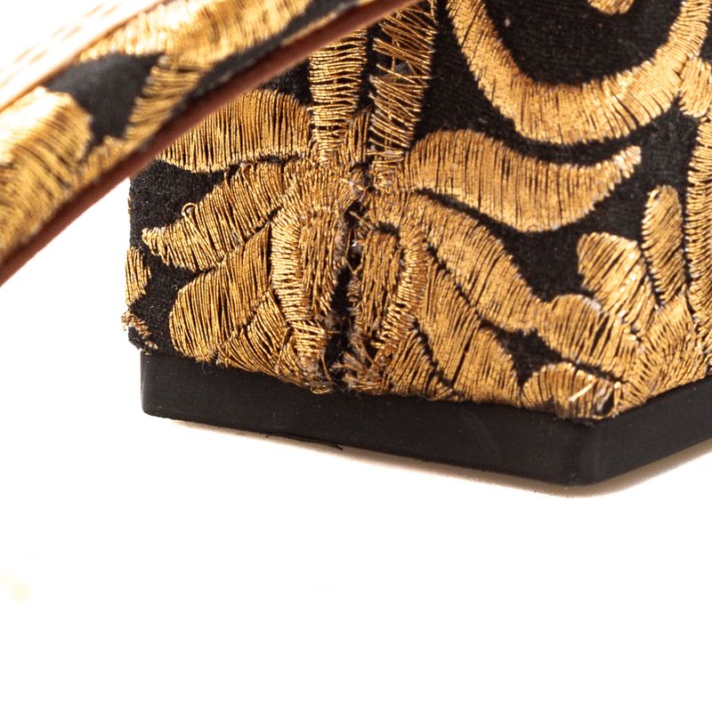 Sandalia-Tory-Burch-Slide-Dourado-e-Esferas-Peroladas