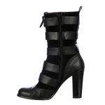 Bota-Marc-by-Marc-Jacobs-Couro-Preto-e-Fivelas
