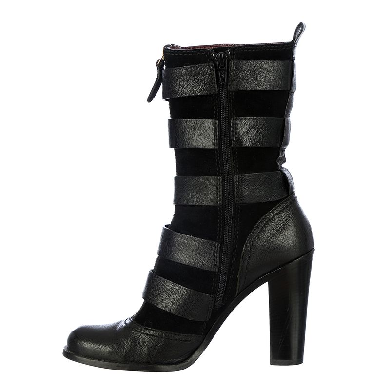 Bota-Marc-by-Marc-Jacobs-Couro-Preto-e-Fivelas
