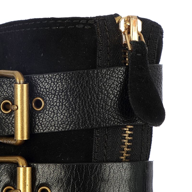 Bota-Marc-by-Marc-Jacobs-Couro-Preto-e-Fivelas