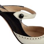 Sapato-Mule-Manolo-Blahnik-Verniz-Preto-e-Couro-Branco