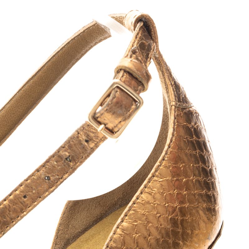 Sandalia-Burberry-Couro-Exotico-Dourado