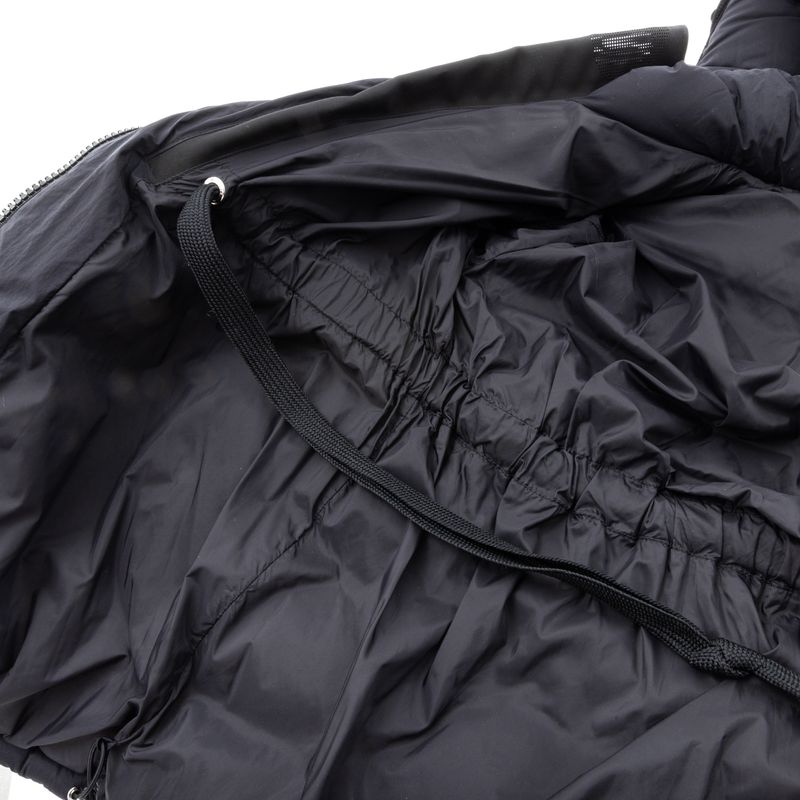 Casaco-Moncler-Puffer-Preto-com-Capuz
