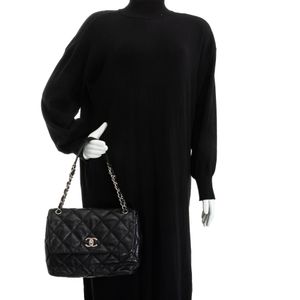 Bolsa Chanel Ultimate Stitch Classic Flap Preta
