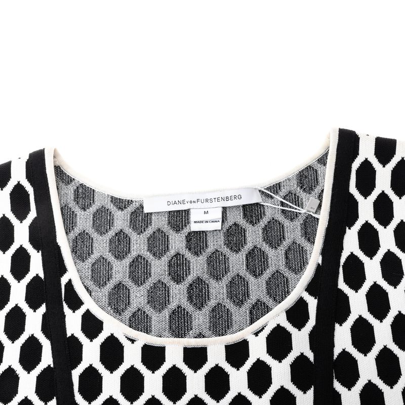 Vestido-Diane-Von-Furstenberg-Hexagonos-Preto-e-Branco