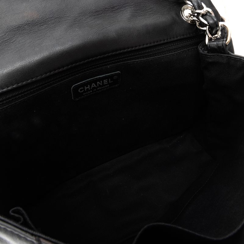 Bolsa-Chanel-Ultimate-Stitch-Classic-Flap-Preta