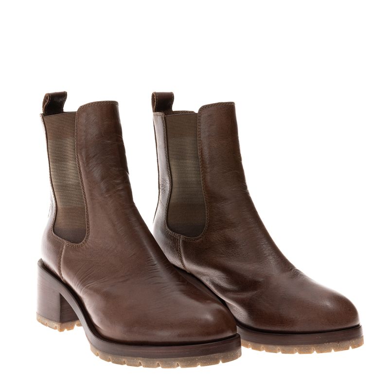 Bota-Couro-Marrom-Sola-Tratorada