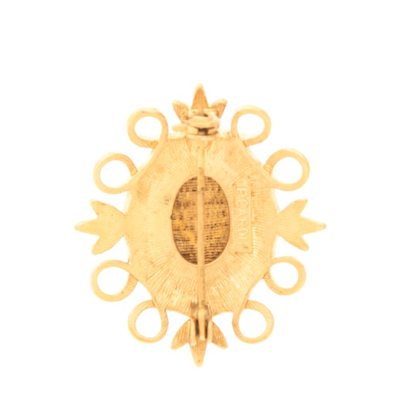 Broche-Pierre-Cardin-Camafeu-Dourado