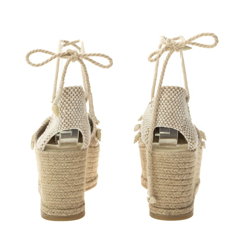 Espadrille-Cris-Barros-Palha-e-Conchas