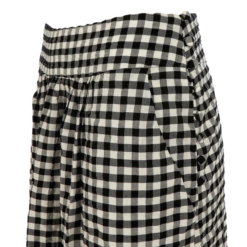 Conjunto-A-Niemeyer-Tecido-Xadrez-Preto-e-Branco