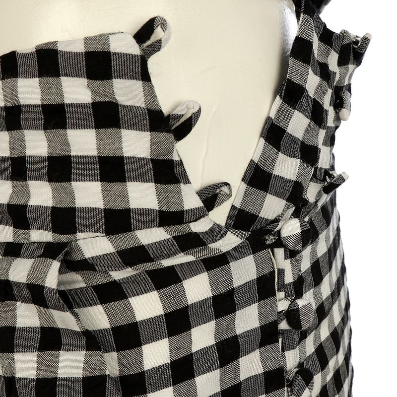 Conjunto-A-Niemeyer-Tecido-Xadrez-Preto-e-Branco