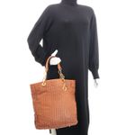 Bolsa-Christian-Dior-Lady-Dior-Soft-Woven-Tote-Caramelo-