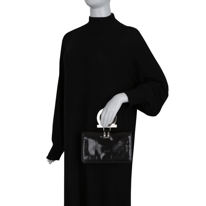Clutch-Salvatore-Ferragamo-Verniz-Preto