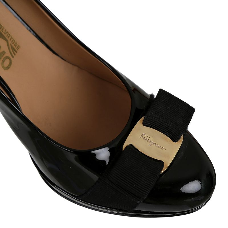 Sapato-de-Salto-Salvatore-Ferragamo-Verniz-Preto