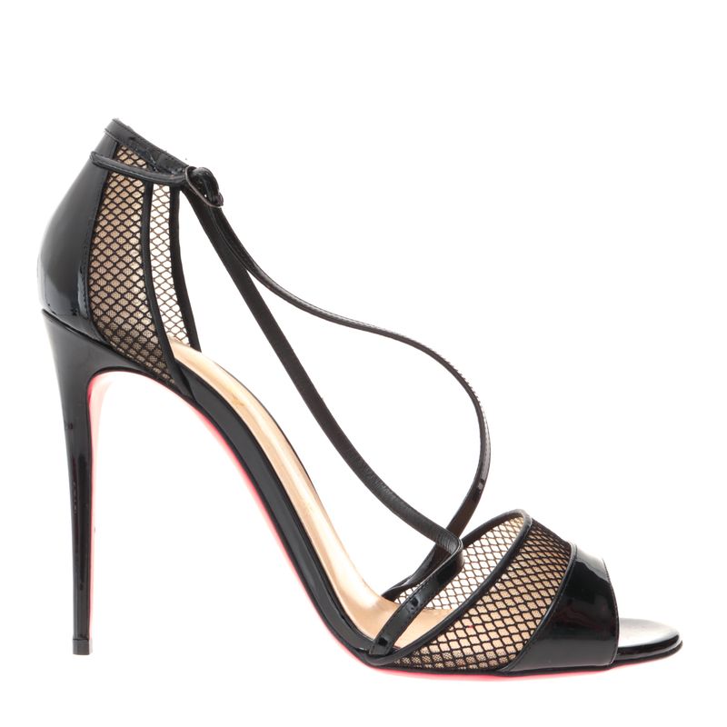 70928-Sandalia-Christian-Louboutin-Verniz-Preto-e-Tela-1.JPG