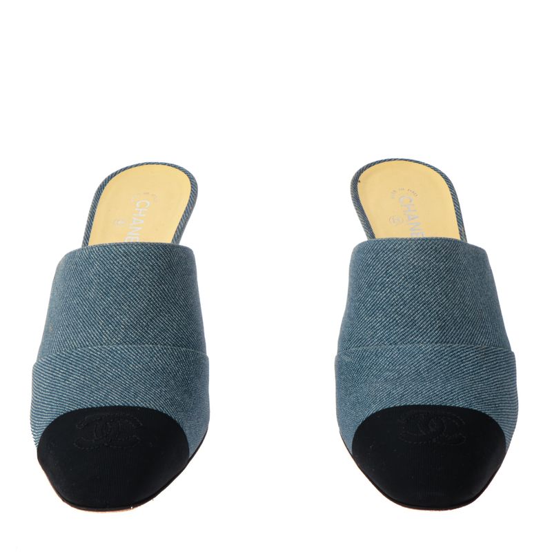 Mule-Chanel-CC-Cap-Toe-Jeans