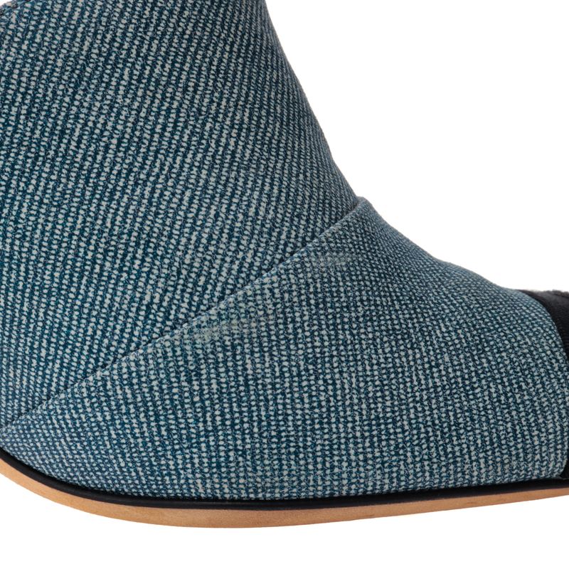 Mule-Chanel-CC-Cap-Toe-Jeans