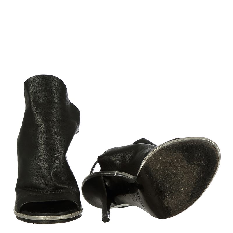 Salto-Balenciaga-Couro-Preto