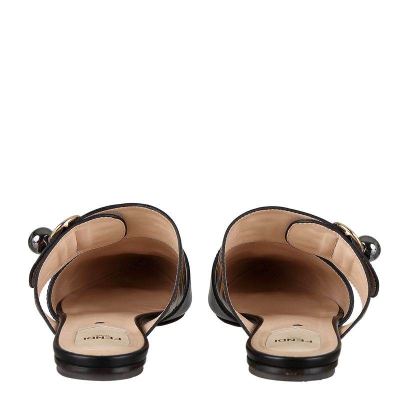 Mule-Fendi-Zucca-FF-Logo-Couro-Preto-