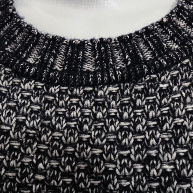 Vestido-Chanel-Trico-Branco-e-Preto