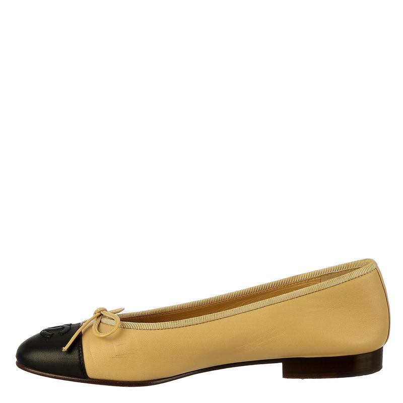 Sapatilha-Chanel-CC-Cap-Couro-Bicolor