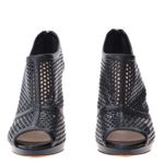 Ankle-Boot-Prada-Perfurada-Preta