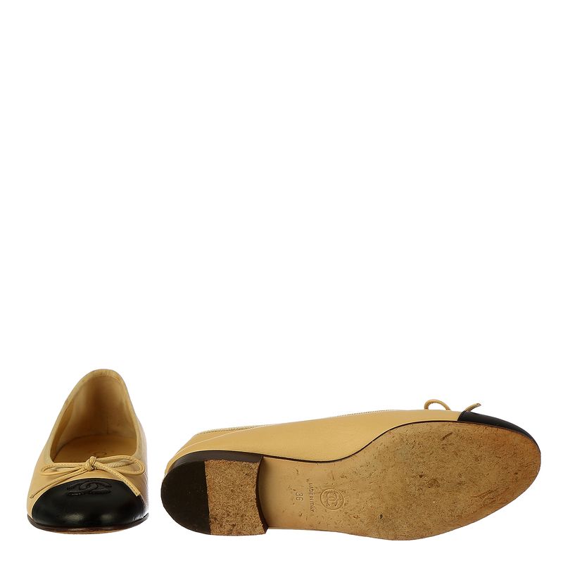 Sapatilha-Chanel-CC-Cap-Couro-Bicolor